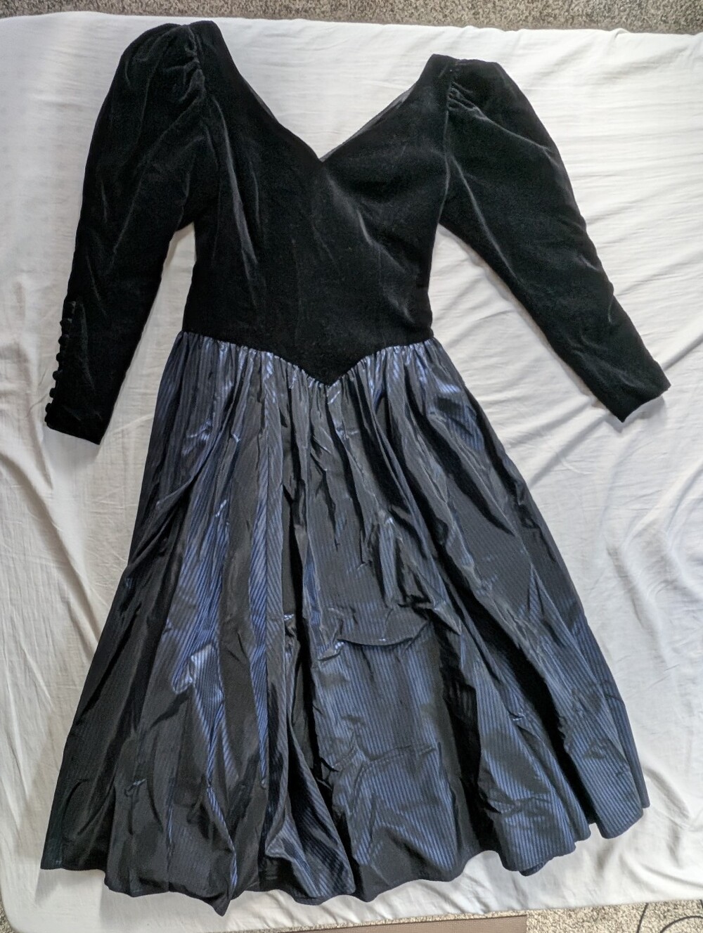 Vintage 80s Laura Ashley Black Velvet & Blue Taffeta Goth Party Prom Gown Sz 10